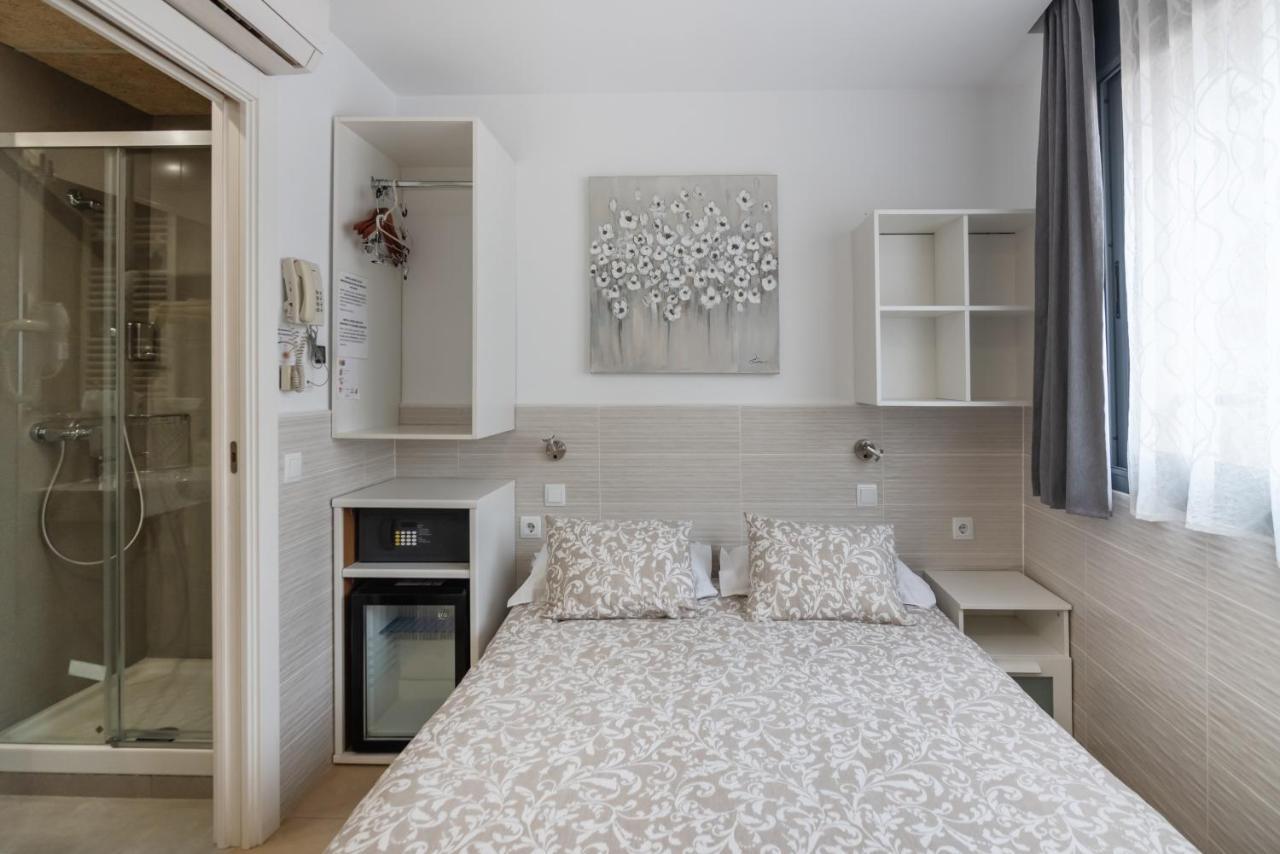 Hostal House Barselona Dış mekan fotoğraf