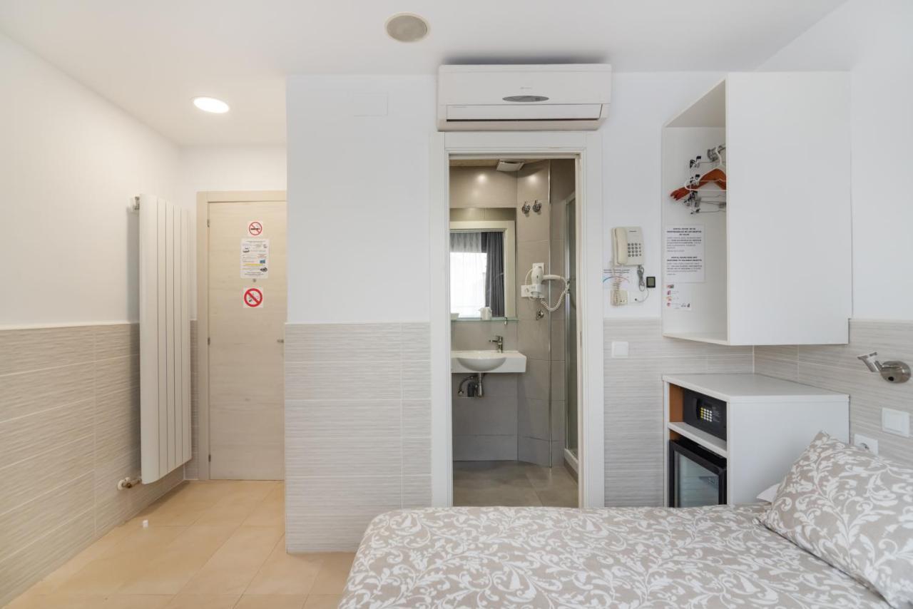 Hostal House Barselona Dış mekan fotoğraf