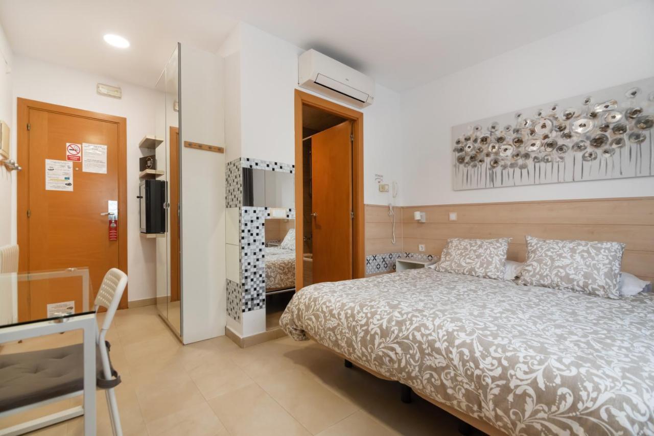 Hostal House Barselona Dış mekan fotoğraf